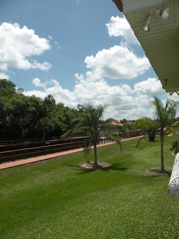 Tradewinds Homosassa Marina Resort Extérieur photo